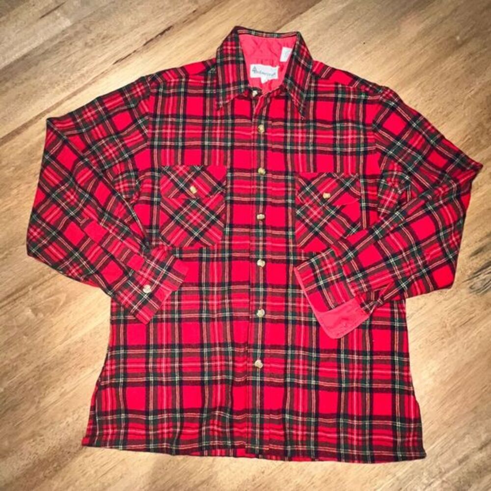 Woman's 100% virgin wool red flannel‎ medium plaid timber craft made Korea